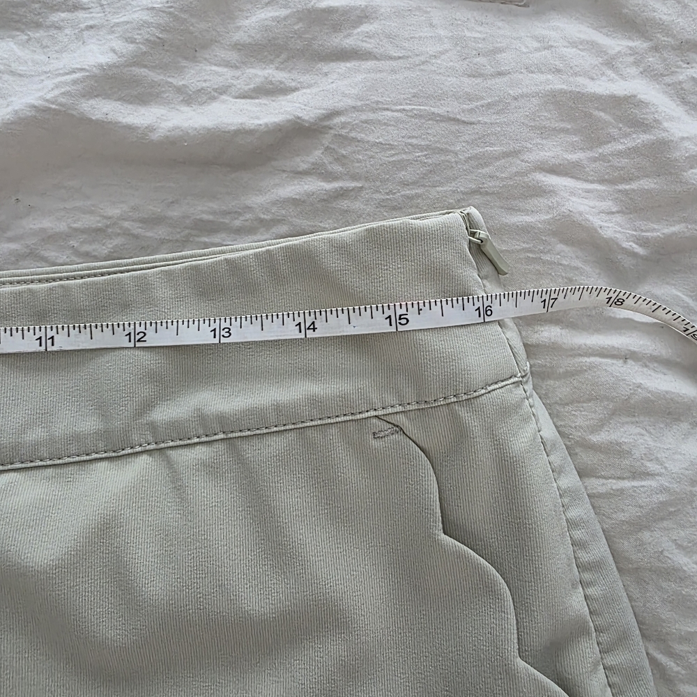 Vineyard Vines Scallop Skort 10 - Picture 10 of 14